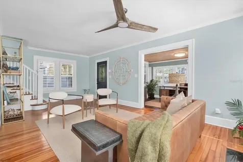248 14th Avenue NE St Petersburg FL 33701