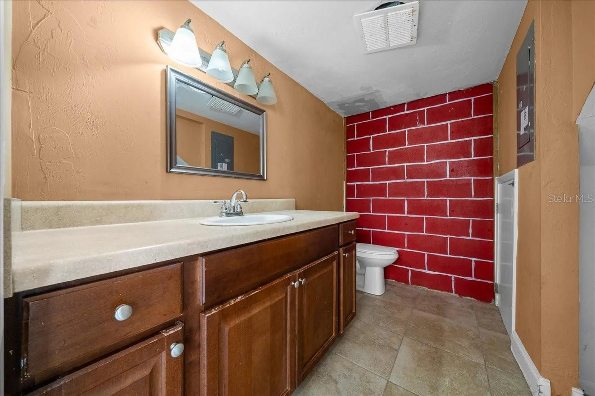 2142 NE 45th Avenue Ocala FL 34470