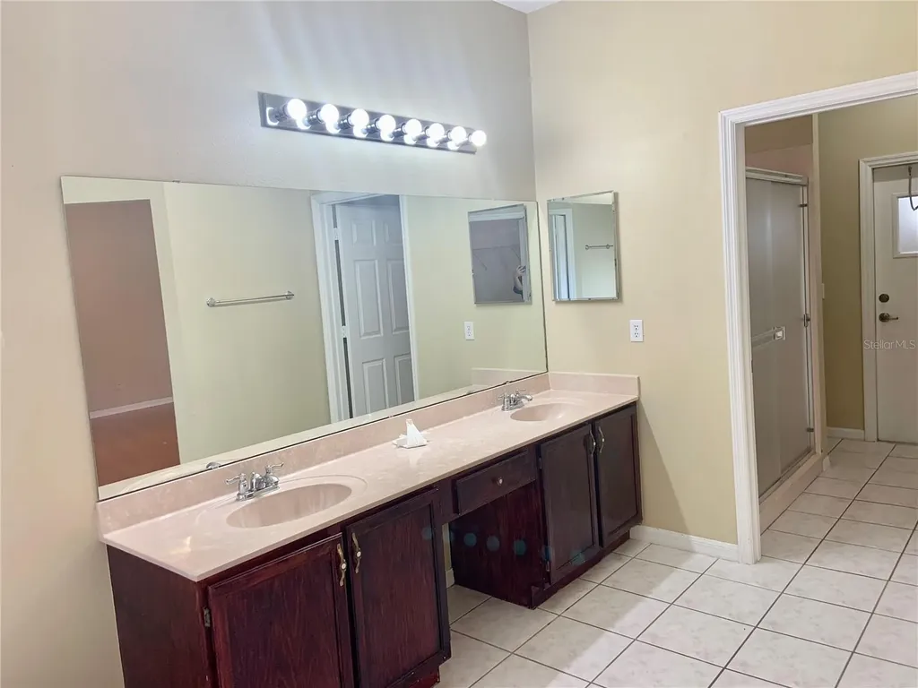 3878 Kingston Oaks Cove Oviedo FL 32765