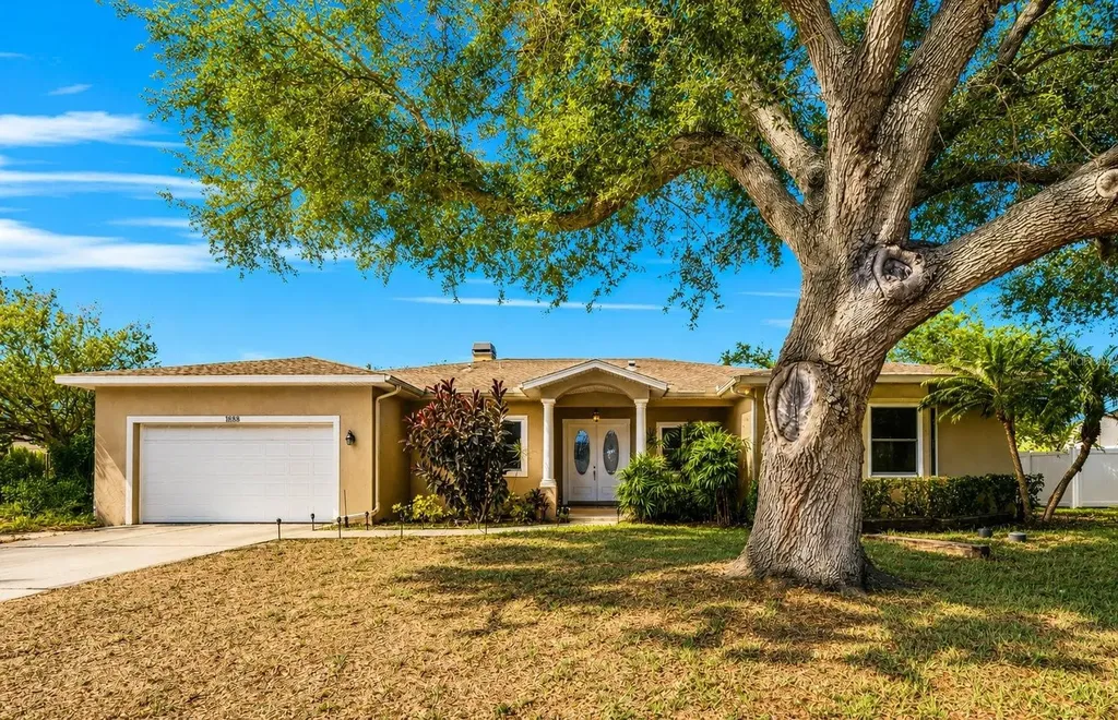 1888 Bugle Lane Clearwater FL 33764