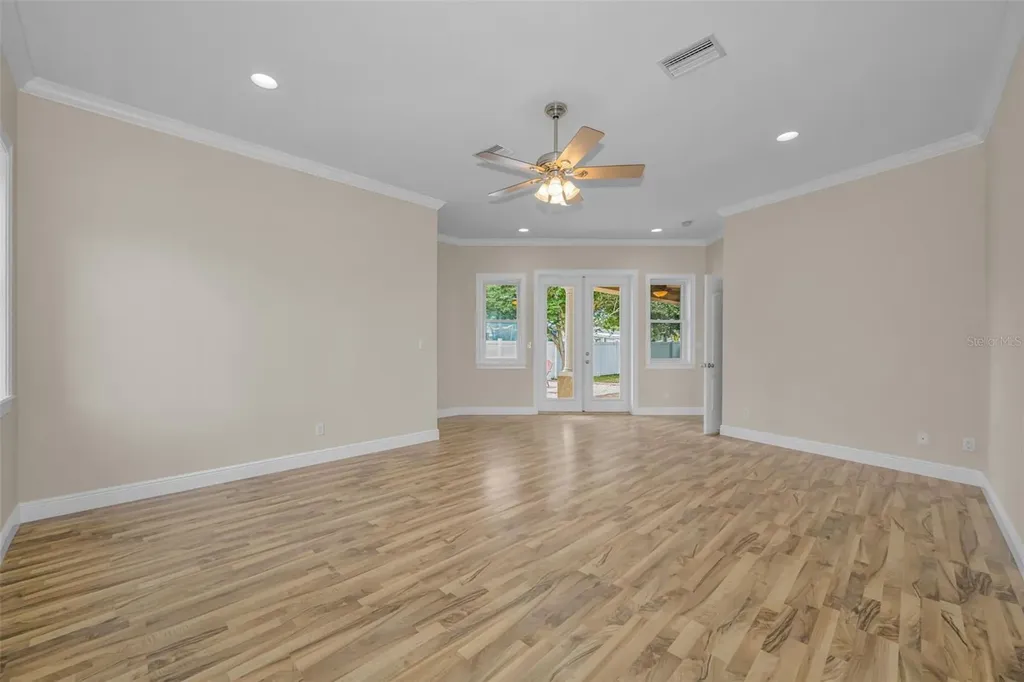 1888 Bugle Lane Clearwater FL 33764