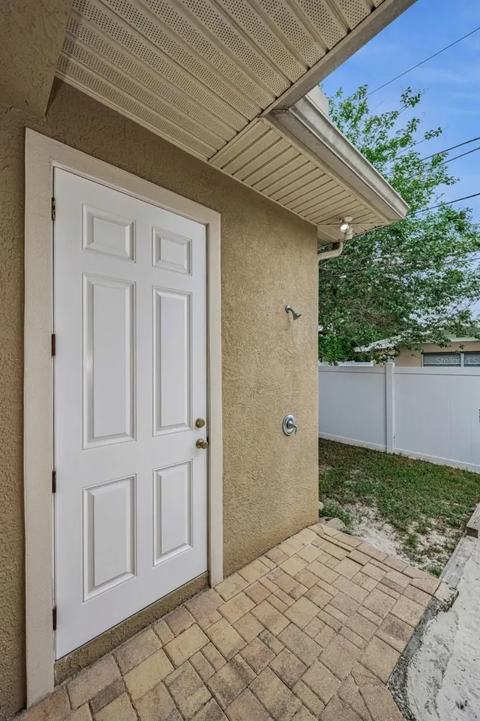 1888 Bugle Lane Clearwater FL 33764