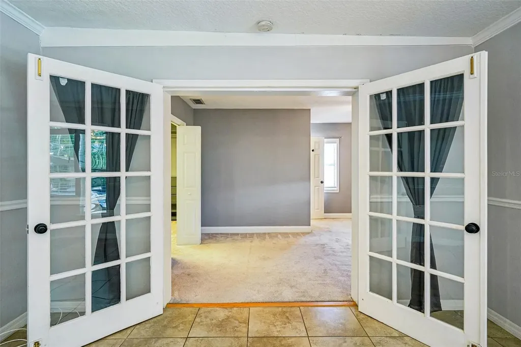 3924 W Bay View Avenue Tampa FL 33611