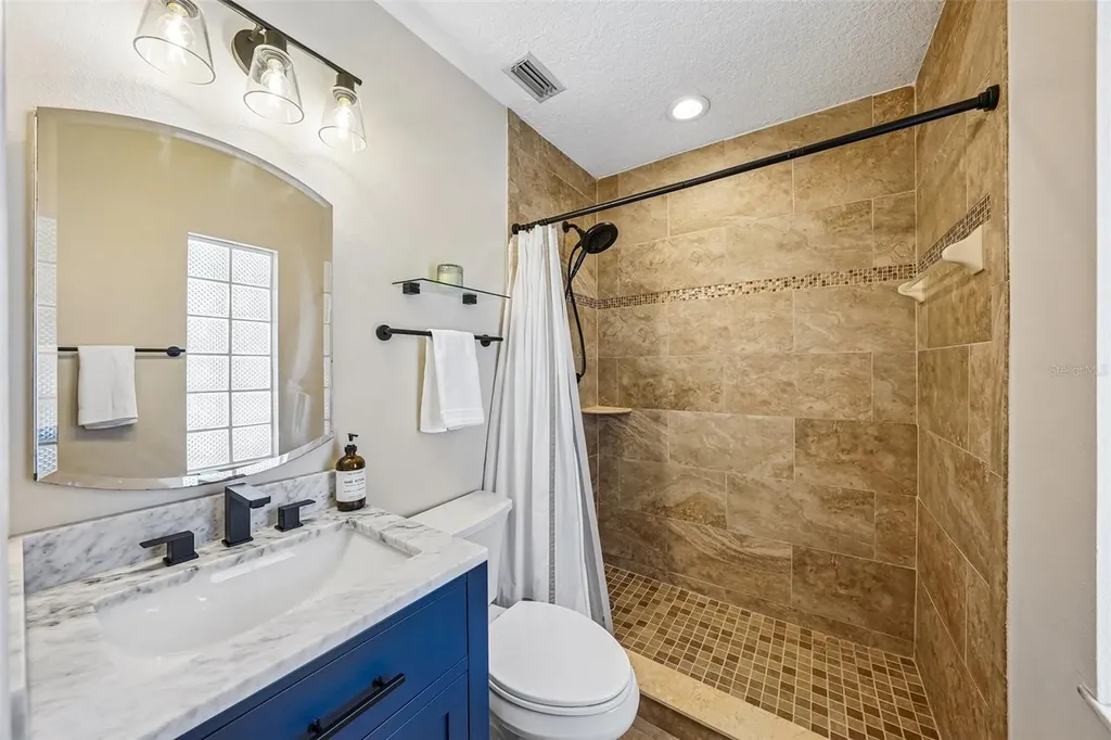 3924 W Bay View Avenue Tampa FL 33611