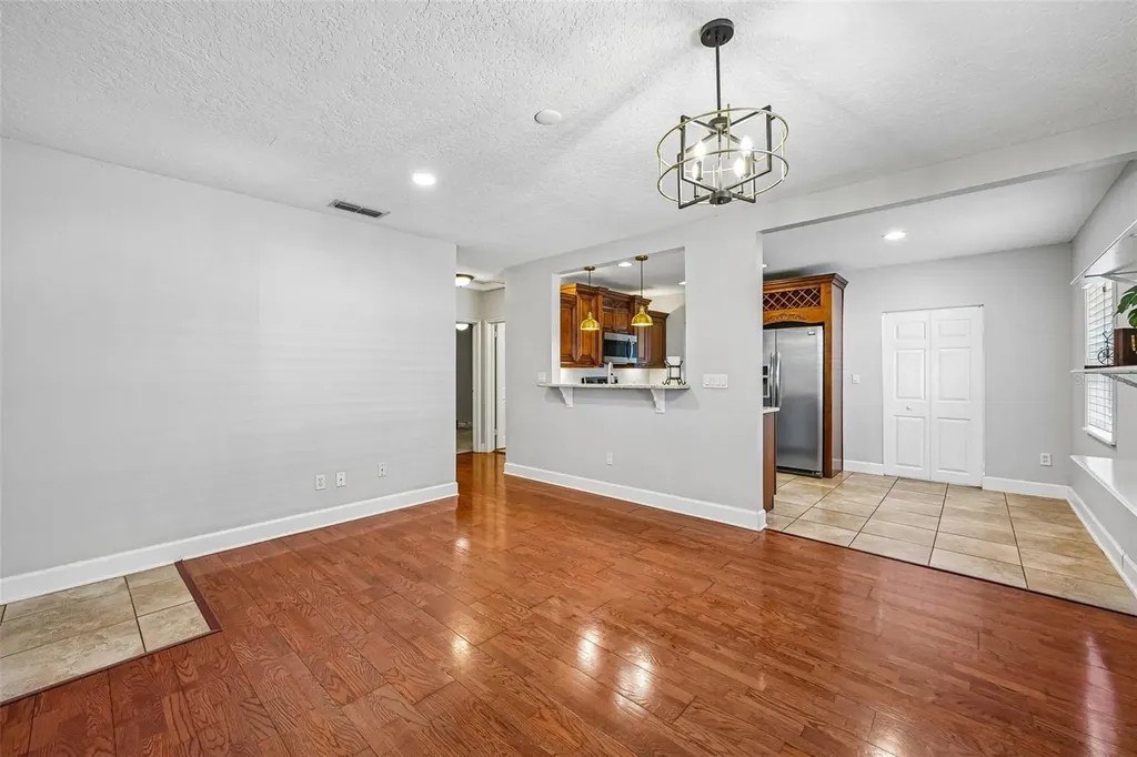 3924 W Bay View Avenue Tampa FL 33611