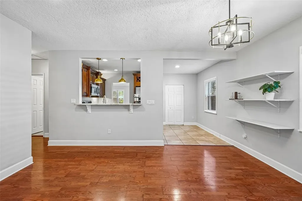 3924 W Bay View Avenue Tampa FL 33611
