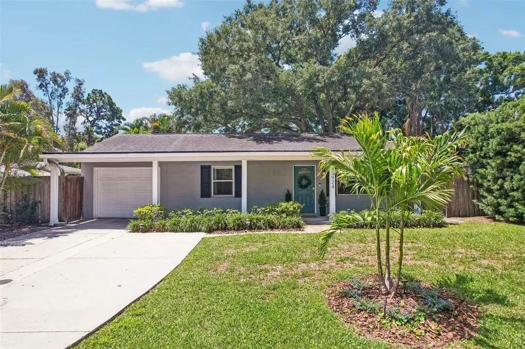 3924 W Bay View Avenue Tampa FL 33611