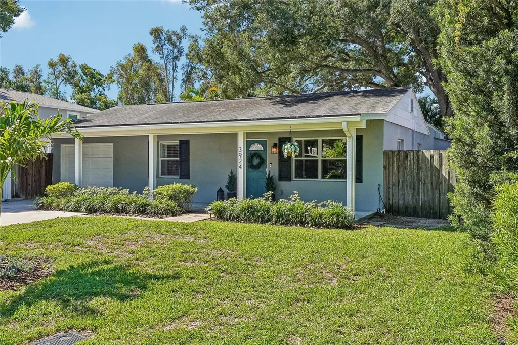 3924 W Bay View Avenue Tampa FL 33611