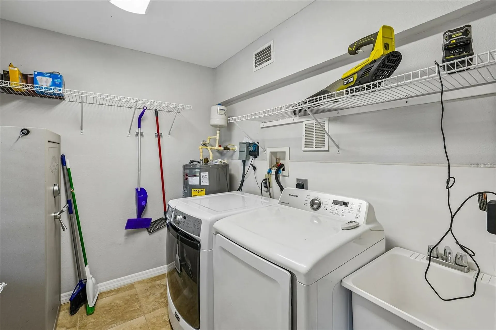 3924 W Bay View Avenue Tampa FL 33611