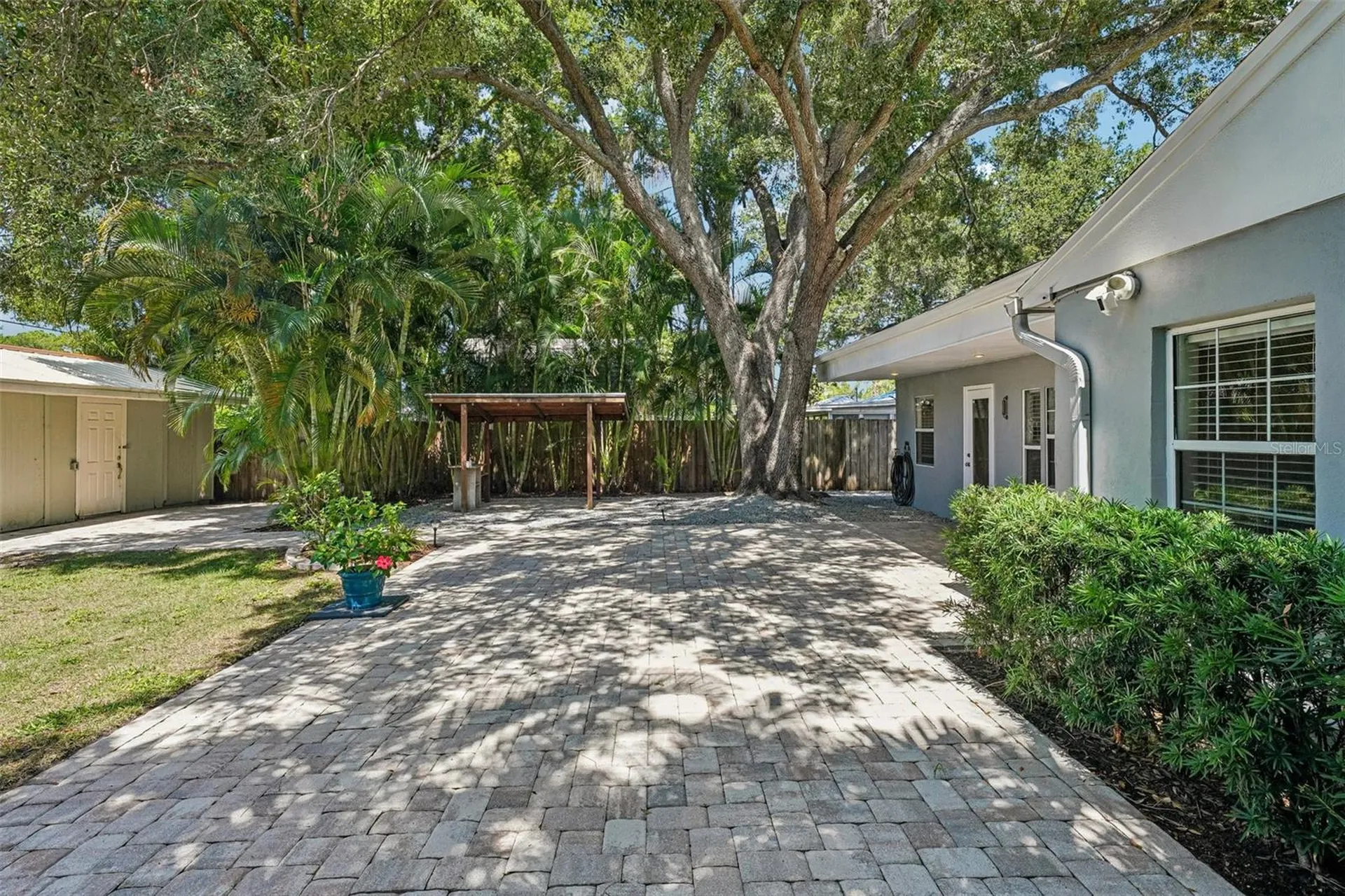 3924 W Bay View Avenue Tampa FL 33611