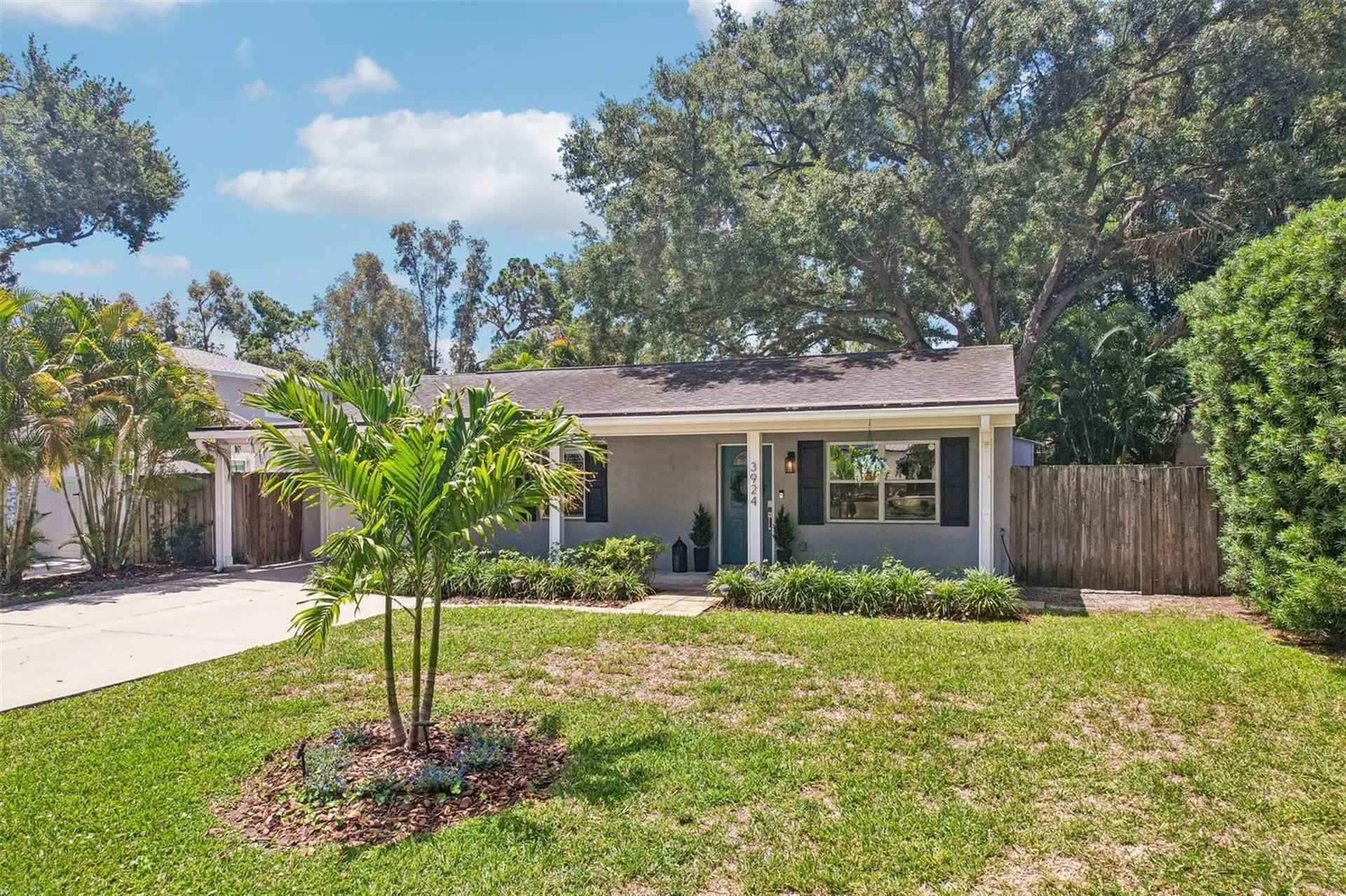 3924 W Bay View Avenue Tampa FL 33611