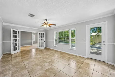 3924 W Bay View Avenue Tampa FL 33611
