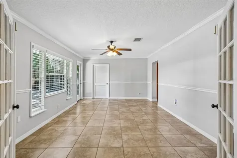 3924 W Bay View Avenue Tampa FL 33611