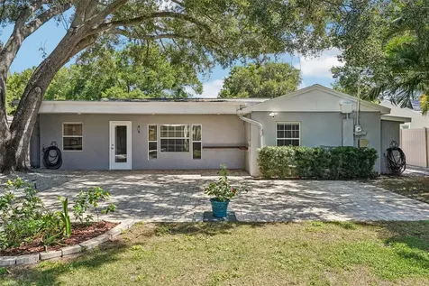 3924 W Bay View Avenue Tampa FL 33611