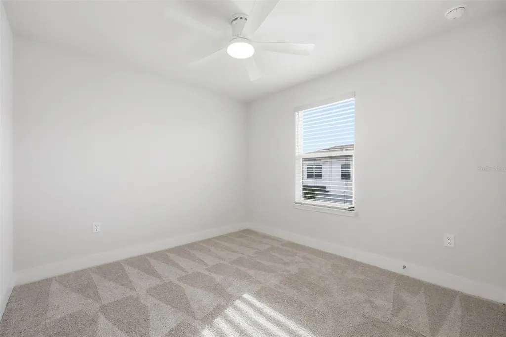 6917 Five Oaks Drive Harmony FL 34773