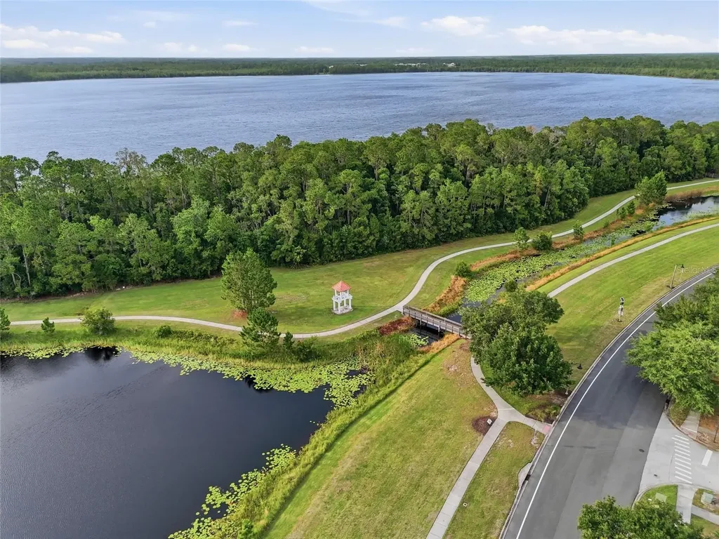 6917 Five Oaks Drive Harmony FL 34773