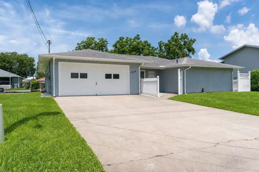 1218 SE 5th Avenue Crystal River FL 34429