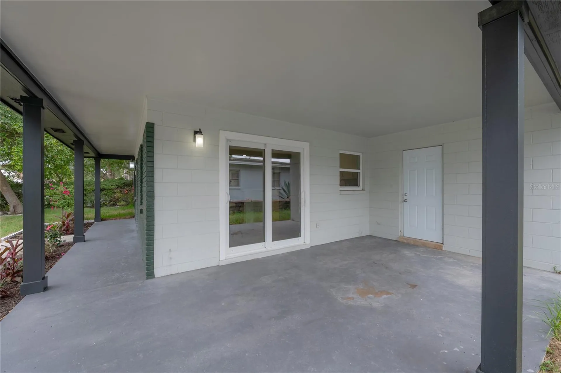 1911 W Cherry Street Tampa FL 33607