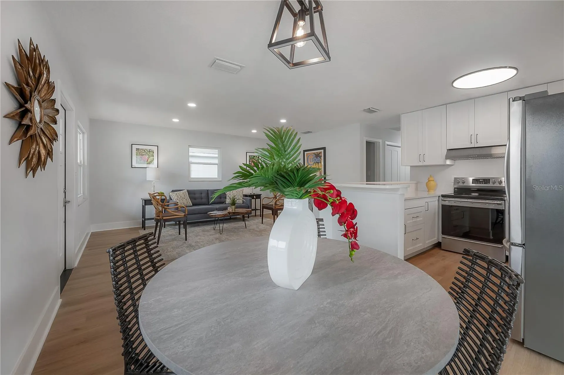 1911 W Cherry Street Tampa FL 33607