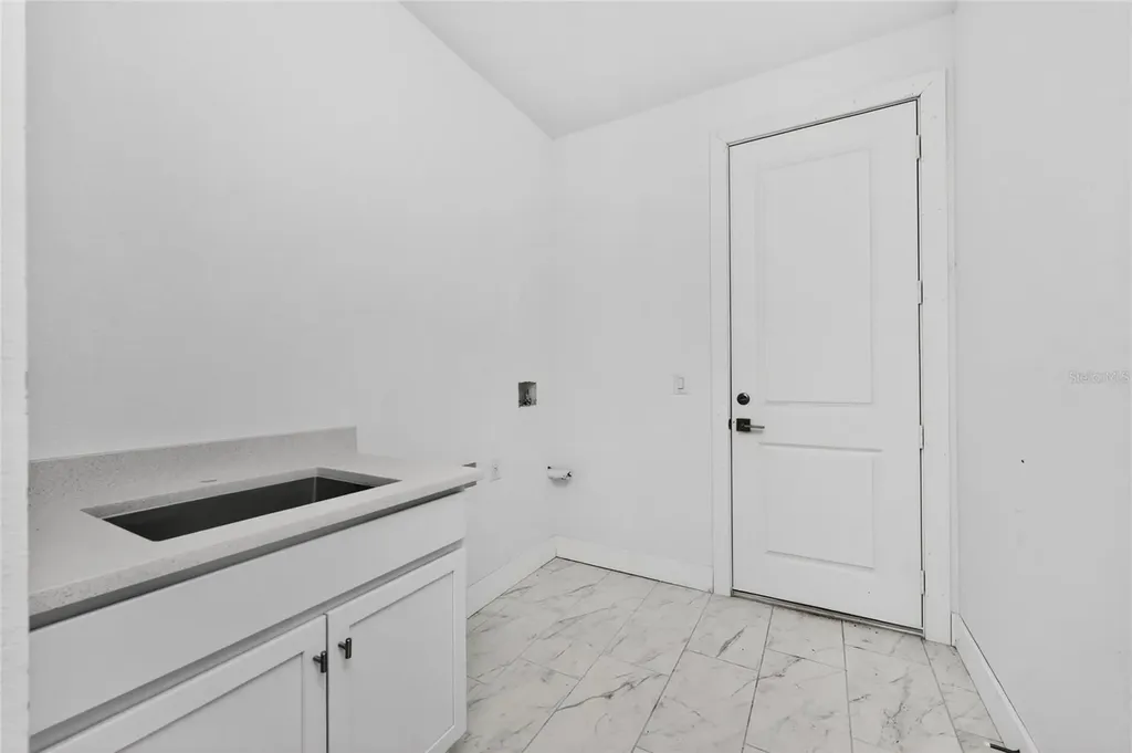 9024 Evelyn Road Englewood FL 34224