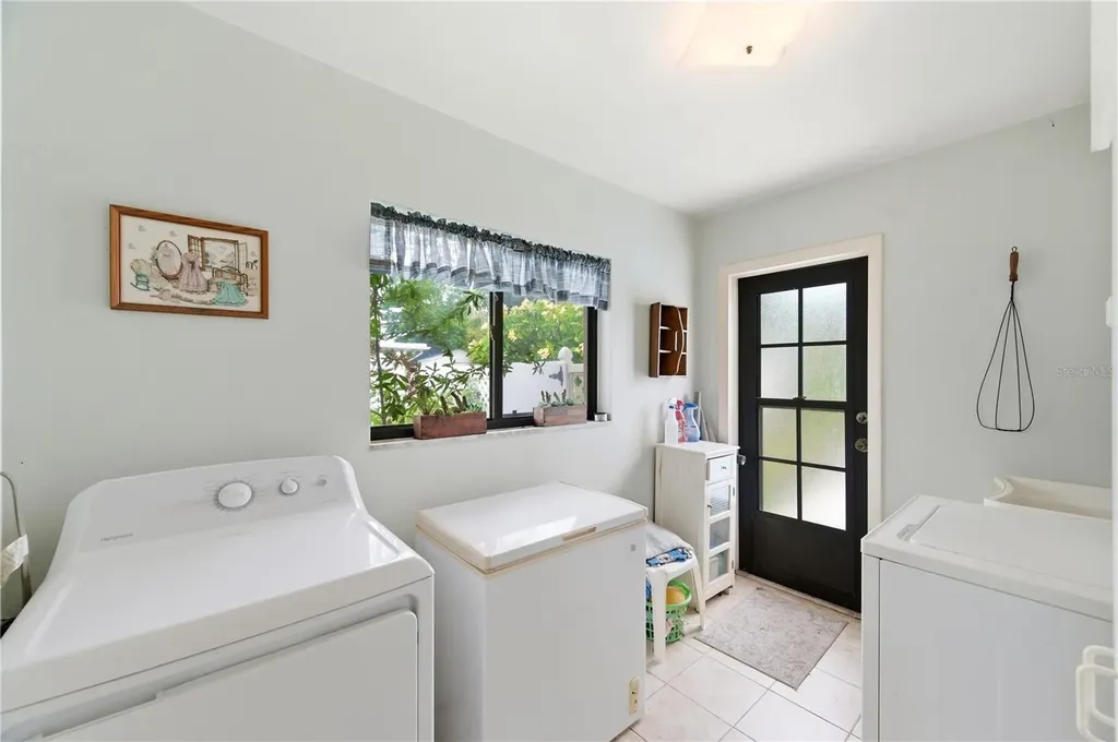 13817 Dominica Drive Seminole FL 33776