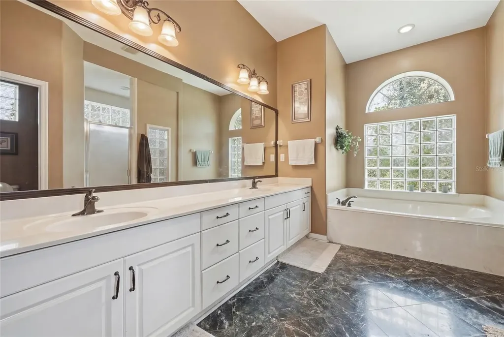 4208 SW 96th Drive Gainesville FL 32608