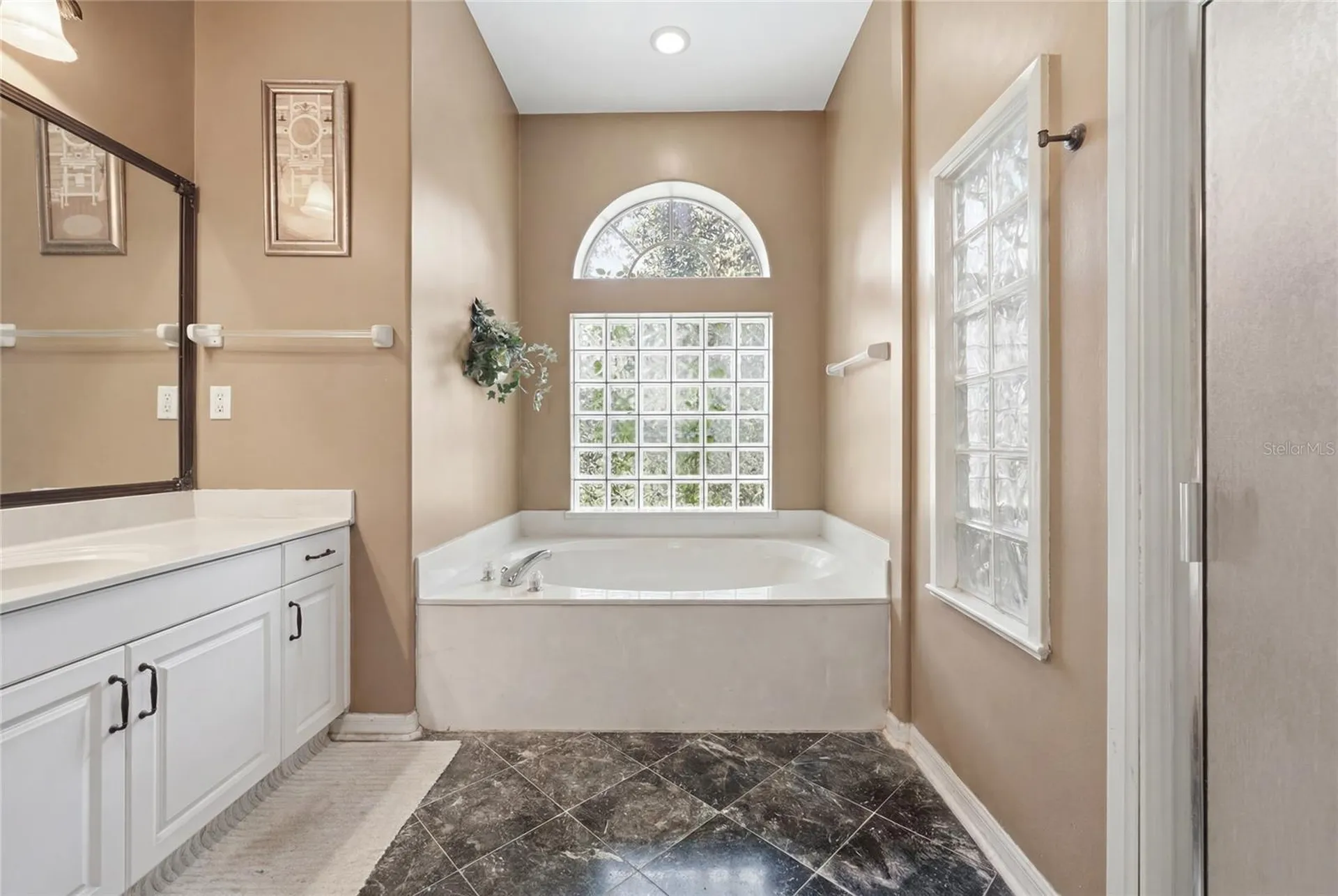 4208 SW 96th Drive Gainesville FL 32608