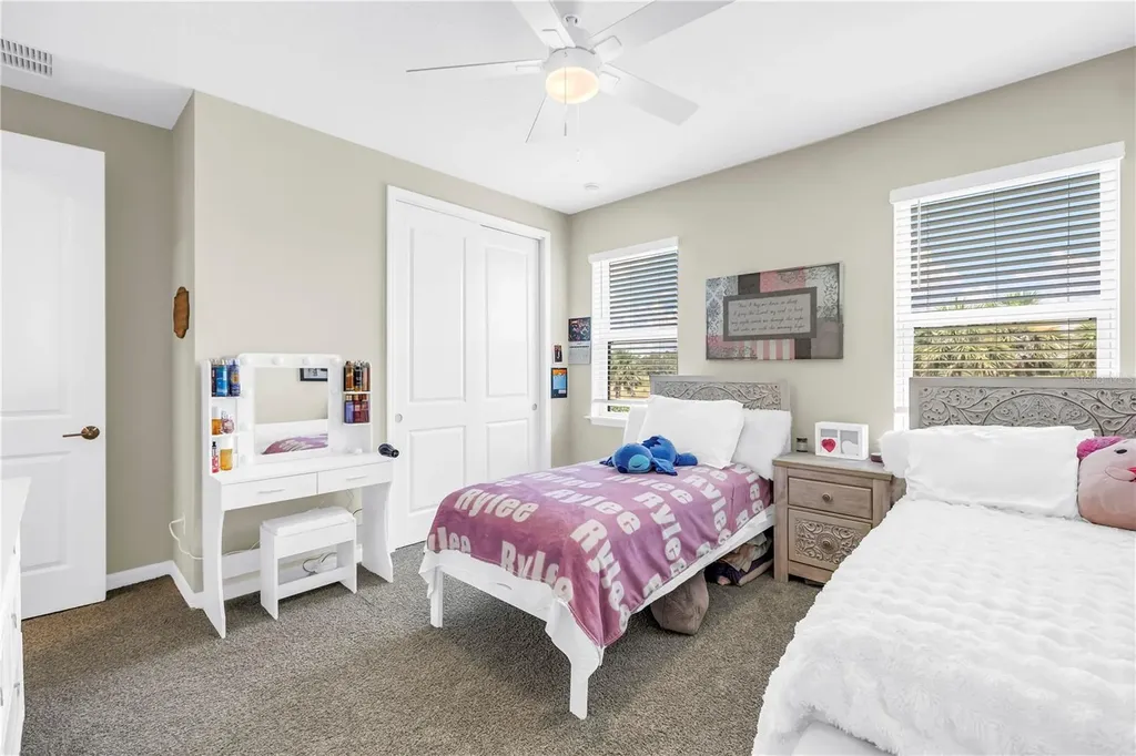9240 Tequila Sunrise Drive Sarasota FL 34241