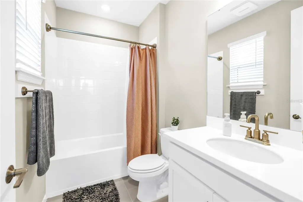 9240 Tequila Sunrise Drive Sarasota FL 34241