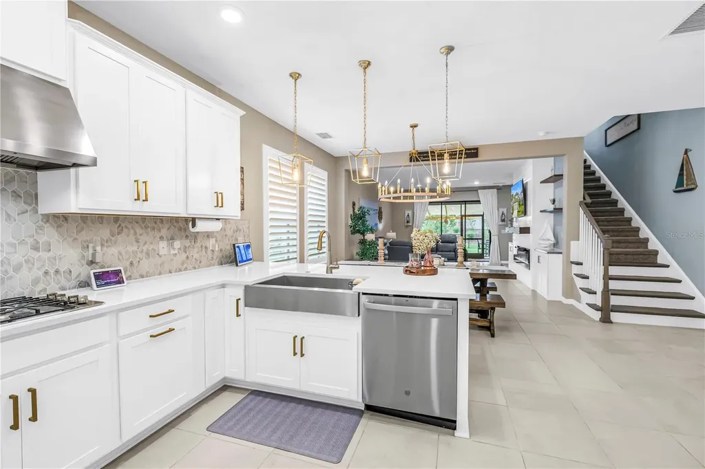 9240 Tequila Sunrise Drive Sarasota FL 34241