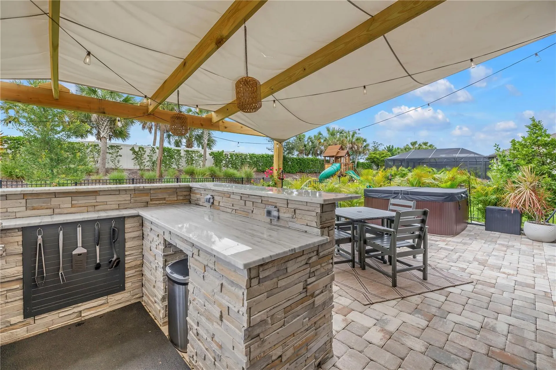 9240 Tequila Sunrise Drive Sarasota FL 34241