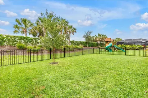 9240 Tequila Sunrise Drive Sarasota FL 34241
