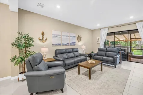 9240 Tequila Sunrise Drive Sarasota FL 34241