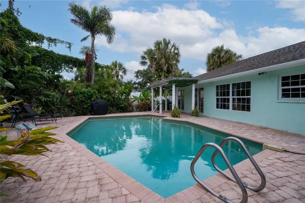 301 Palm Drive Largo FL 33770