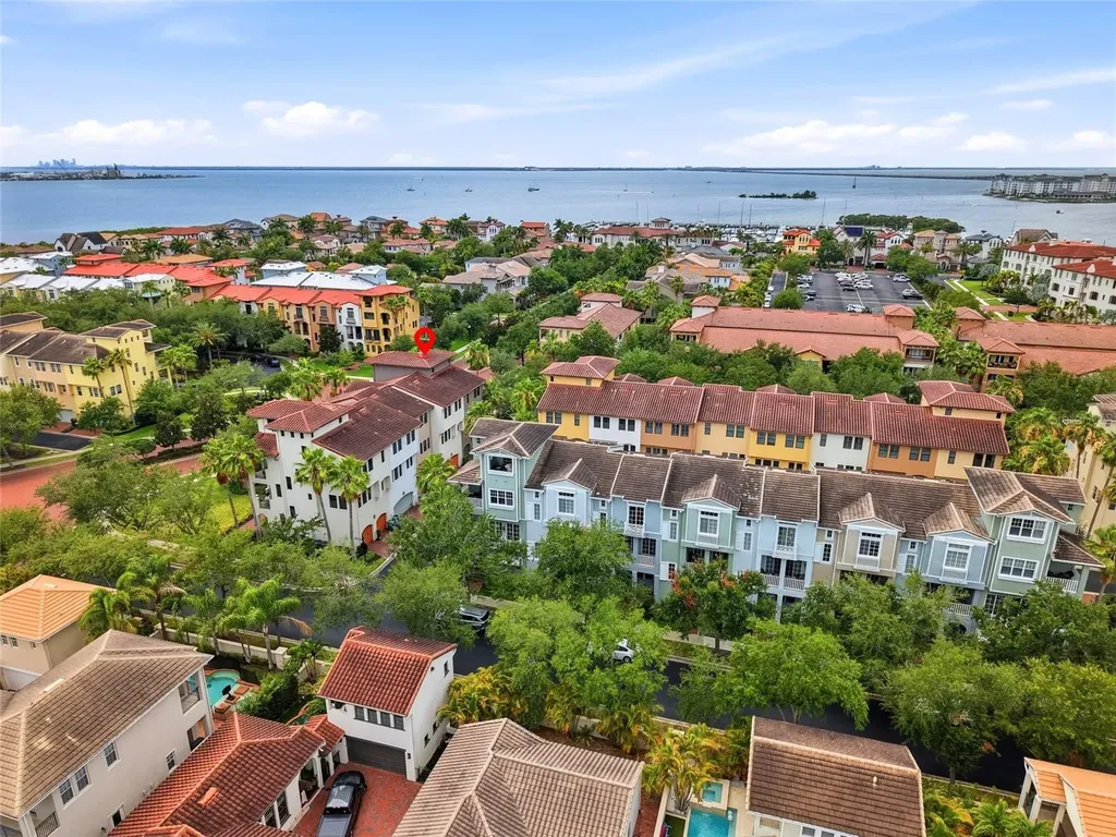 4815 Yacht Club Drive Tampa FL 33616