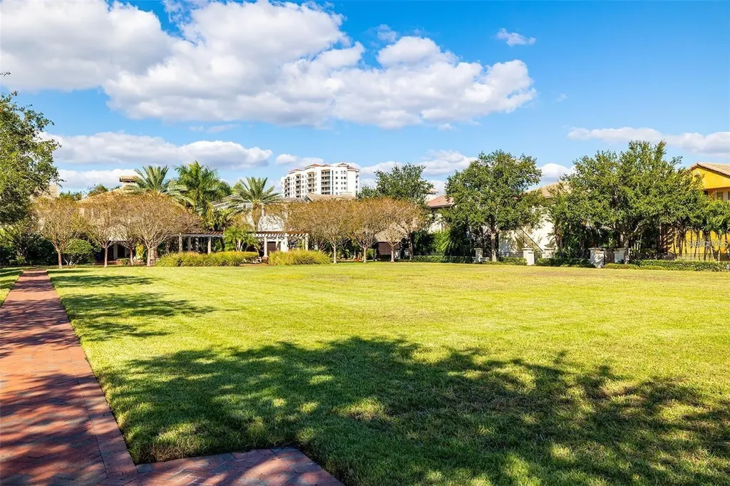 4815 Yacht Club Drive Tampa FL 33616