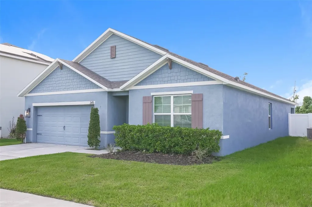 345 Summershore Drive Auburndale FL 33823