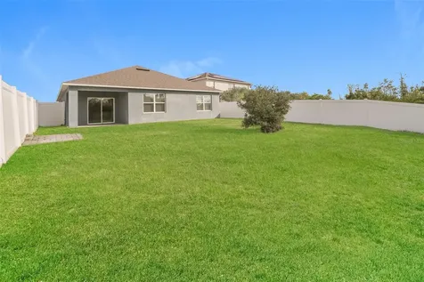 345 Summershore Drive Auburndale FL 33823