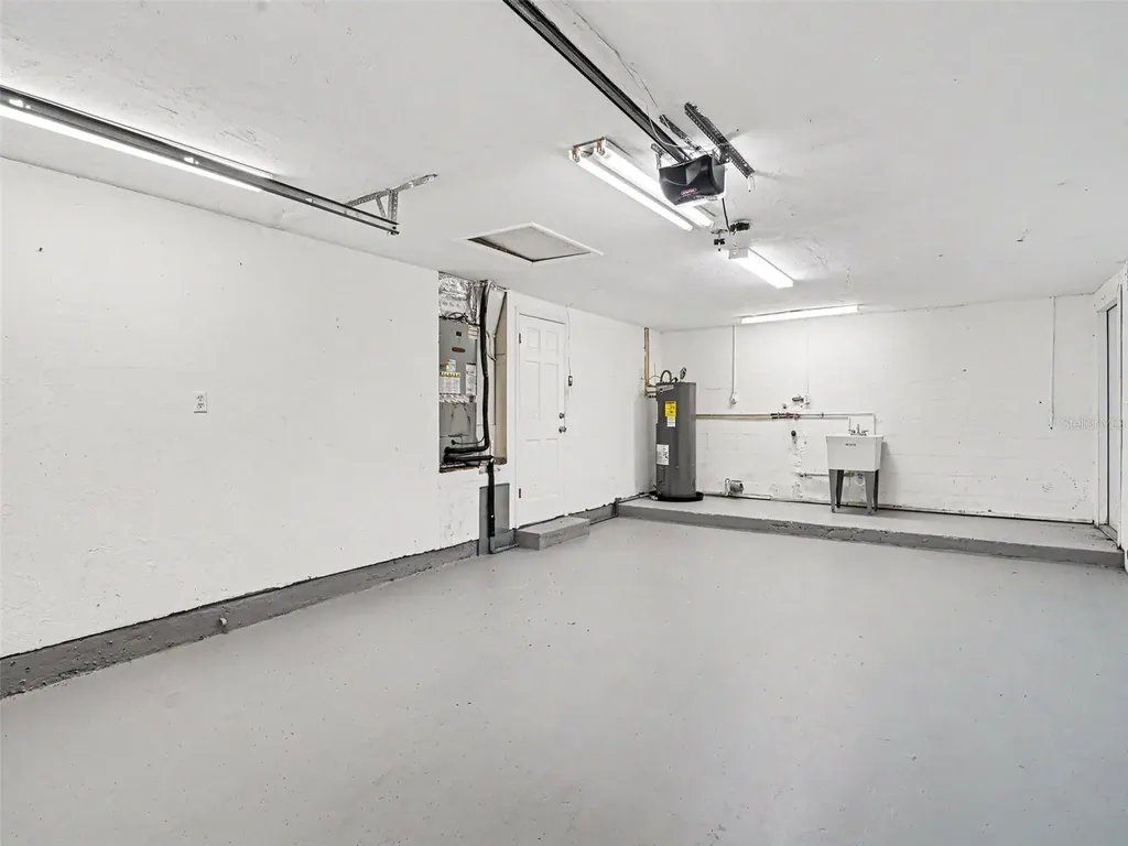 2111 Fairfield Avenue Sarasota FL 34232