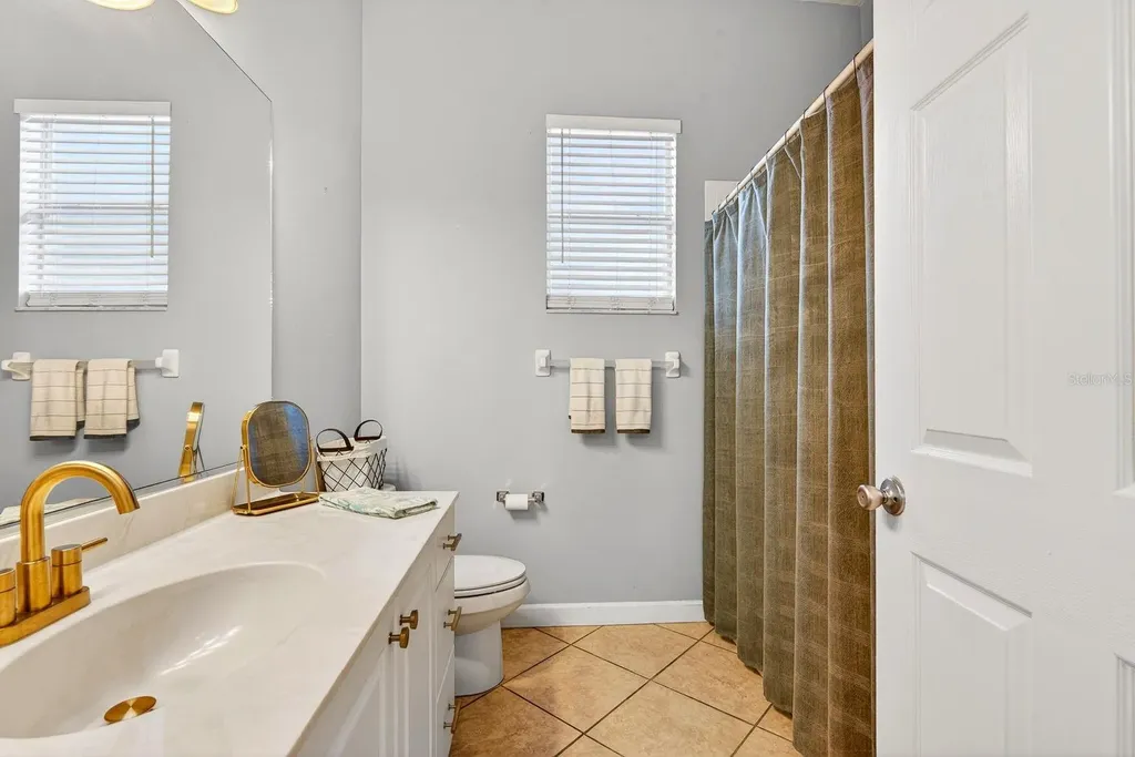 2219 18th Avenue W Bradenton FL 34205
