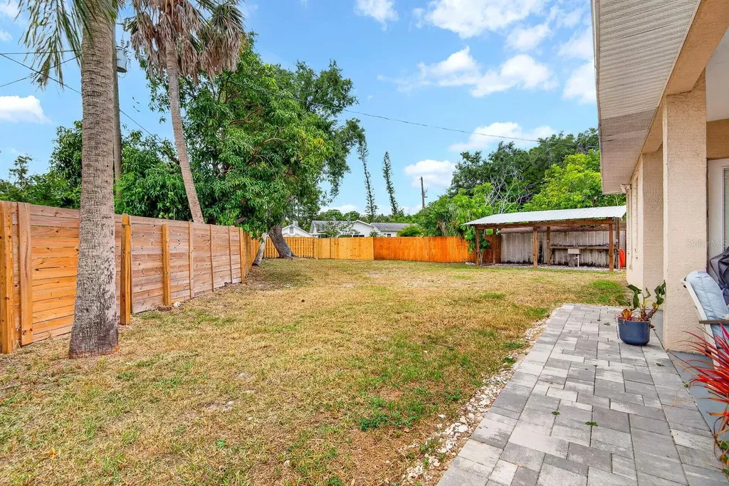 2219 18th Avenue W Bradenton FL 34205