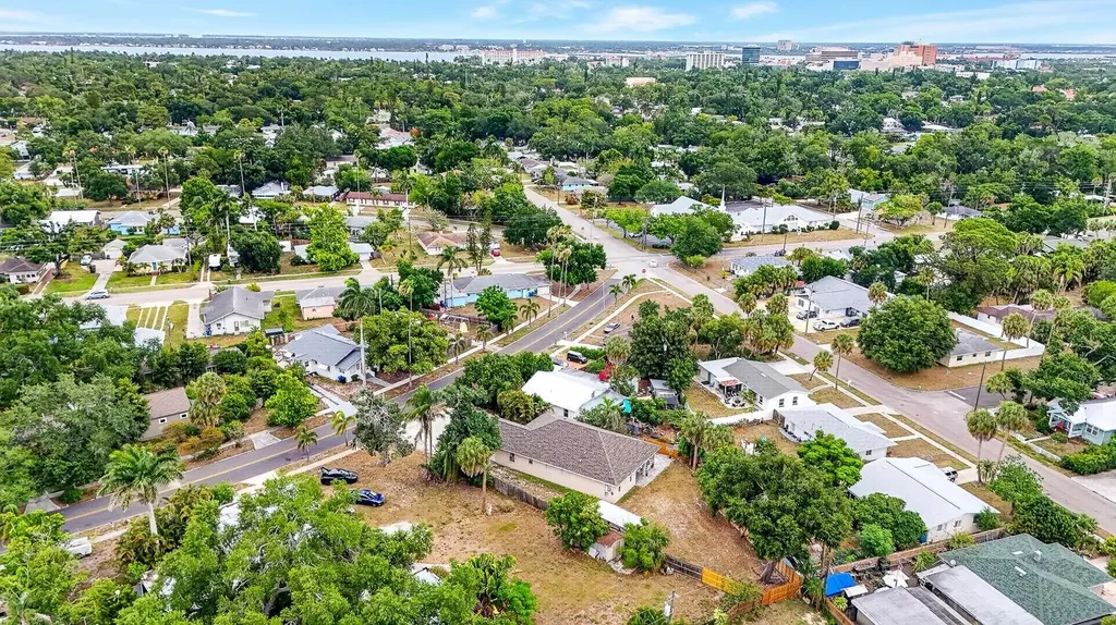 2219 18th Avenue W Bradenton FL 34205