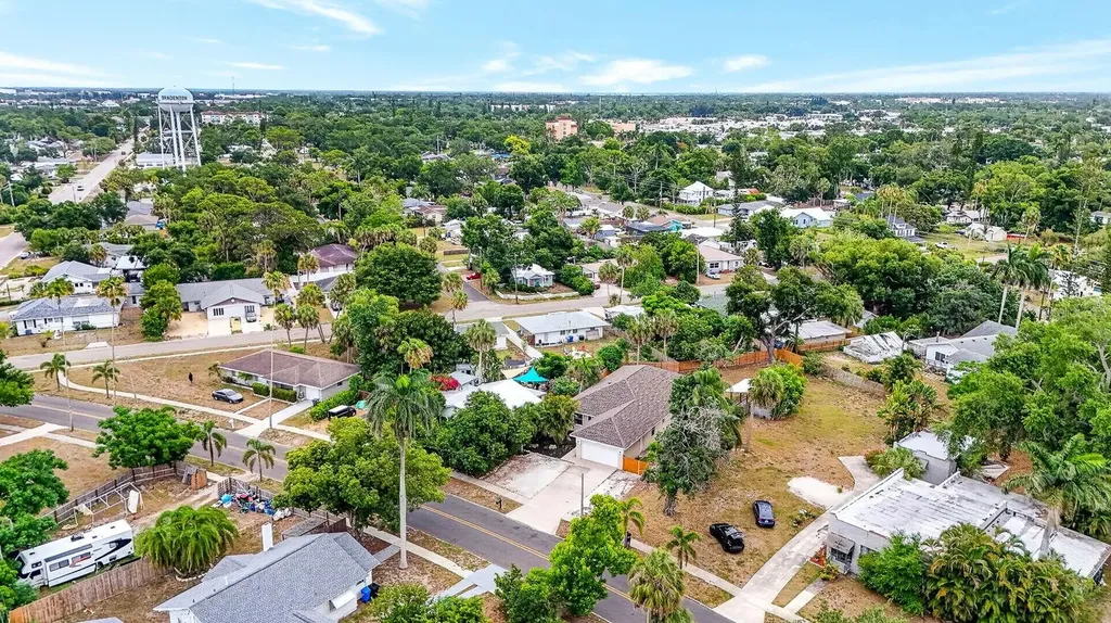 2219 18th Avenue W Bradenton FL 34205