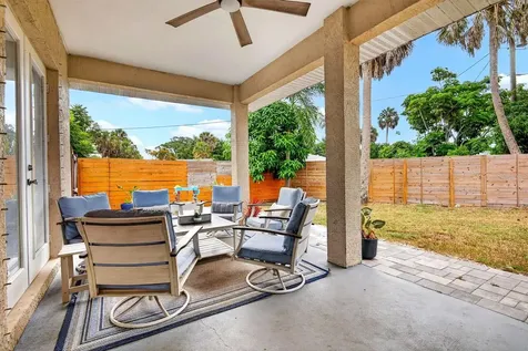 2219 18th Avenue W Bradenton FL 34205