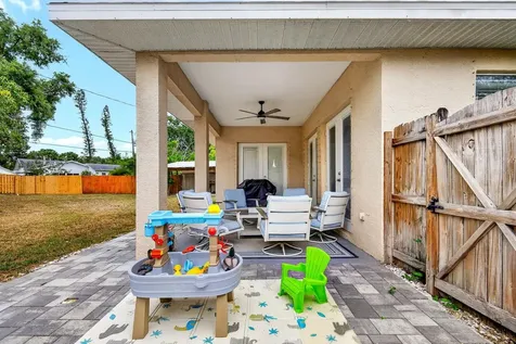 2219 18th Avenue W Bradenton FL 34205