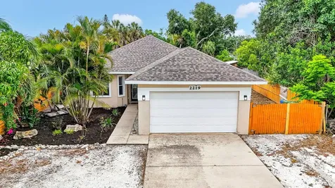 2219 18th Avenue W Bradenton FL 34205