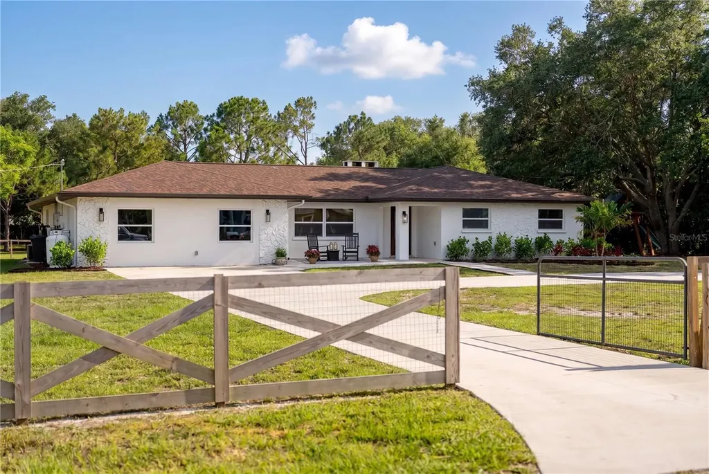 1515 21st Street W Palmetto FL 34221