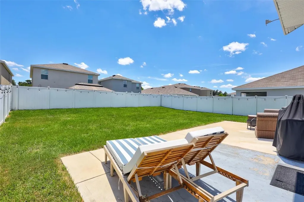 13878 Wineberry Drive Dade City FL 33525