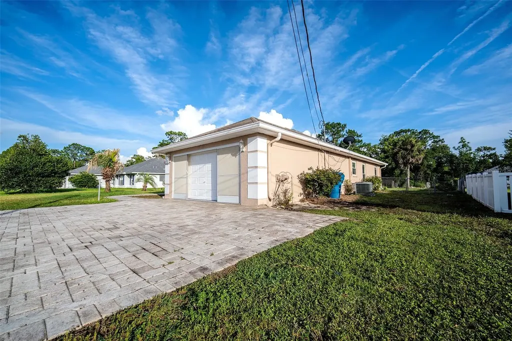 Weeki Wachee FL 34614