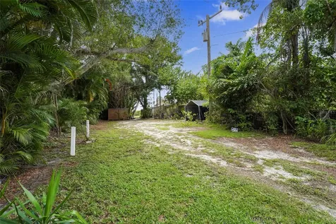 7538 Westmoreland Drive Sarasota FL 34243